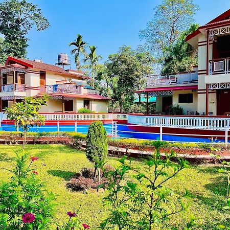 Hotel Hermitage Sauraha Exterior photo