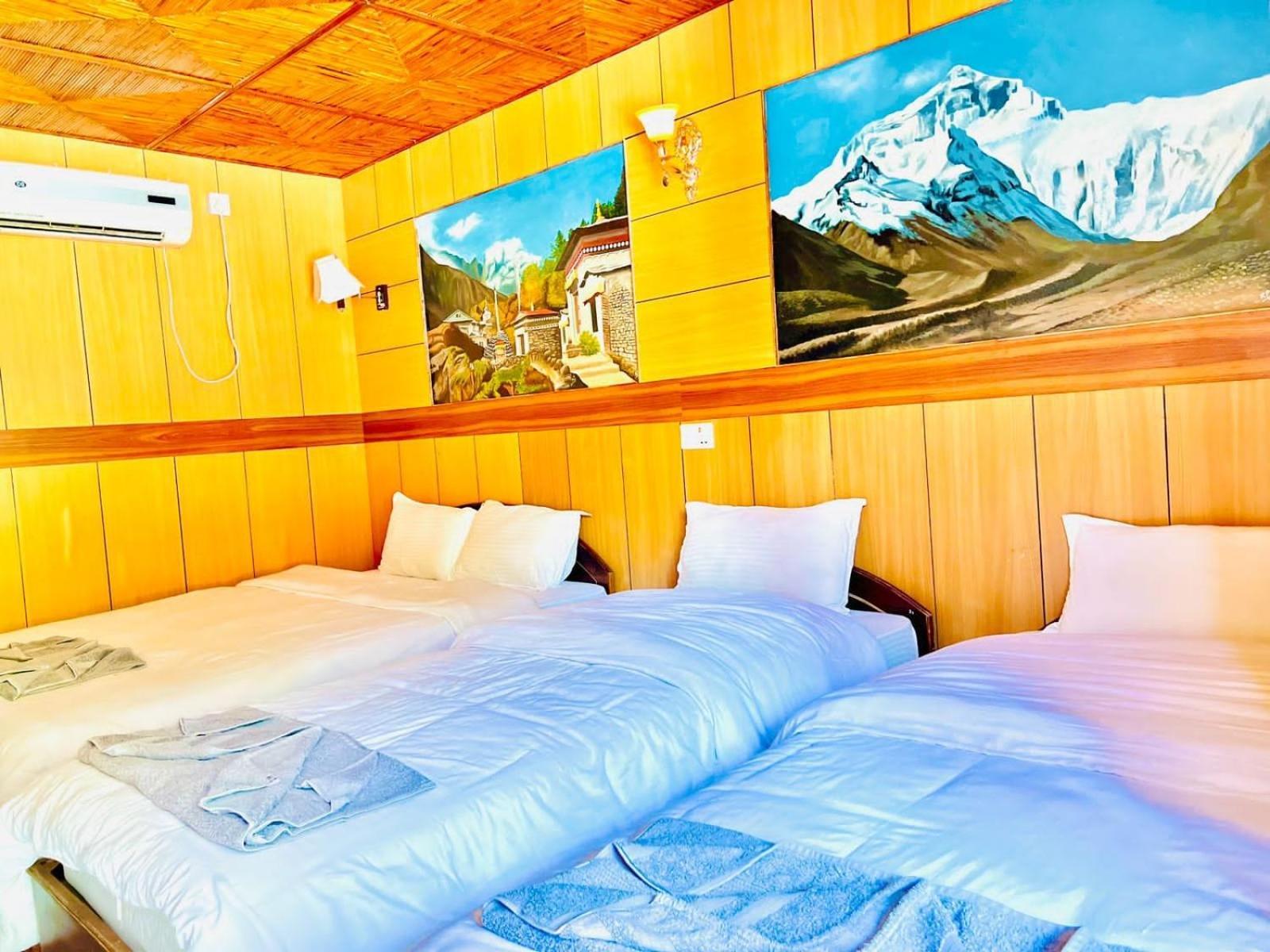 Hotel Hermitage Sauraha Exterior photo
